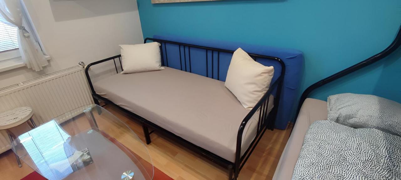 Blue Apartment In City Center, Best Location Bratislava Esterno foto