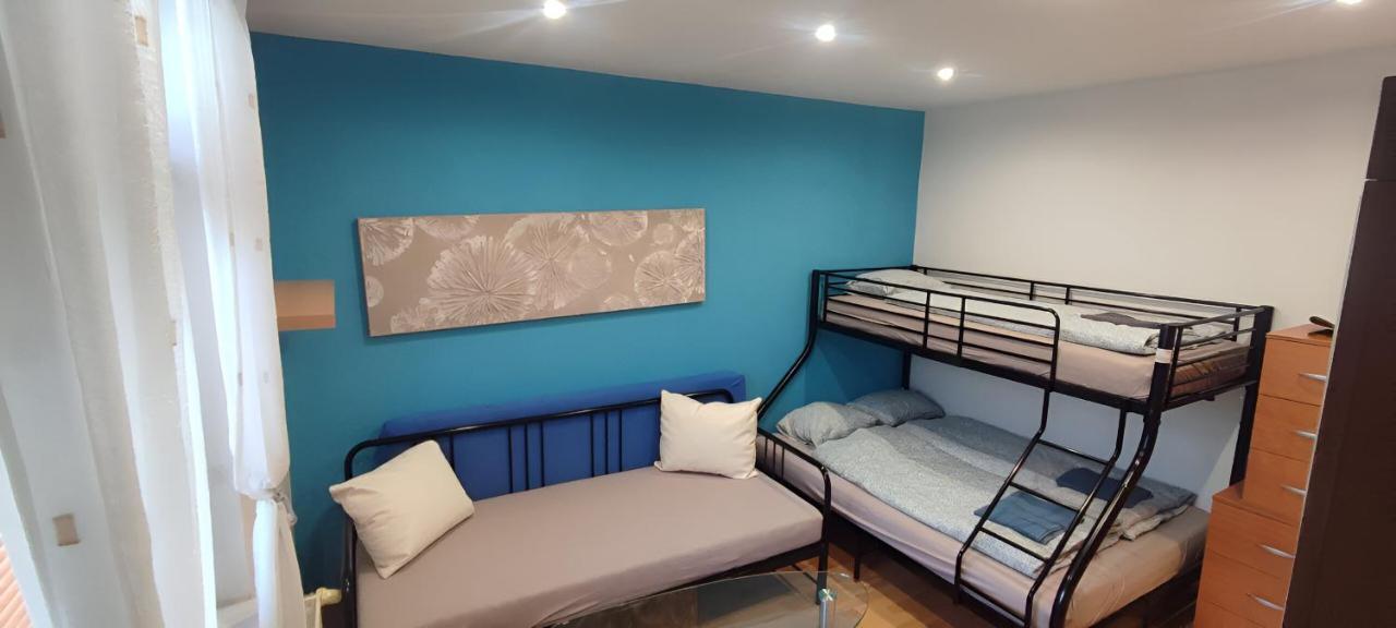 Blue Apartment In City Center, Best Location Bratislava Esterno foto